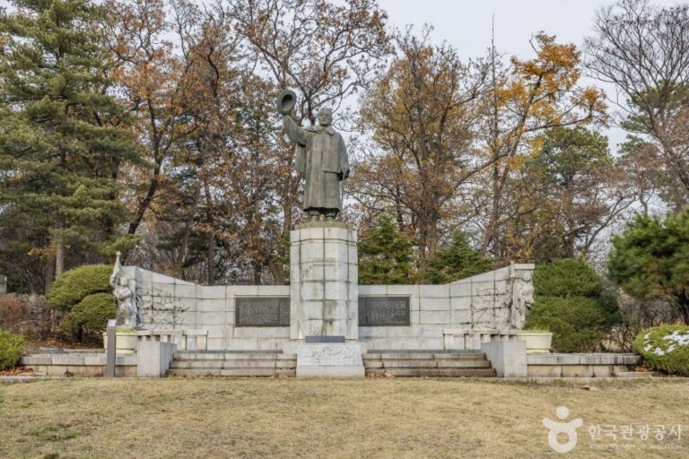 [예스키즈존] 고하송진우선생동상