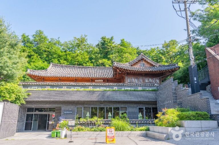 [예스키즈존] 청운문학도서관