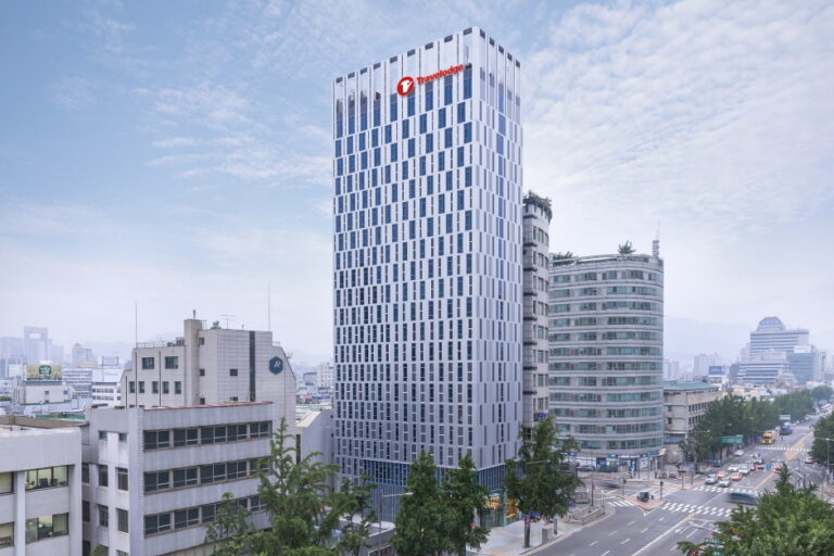 [예스키즈존] 트레블로지 동대문 호텔