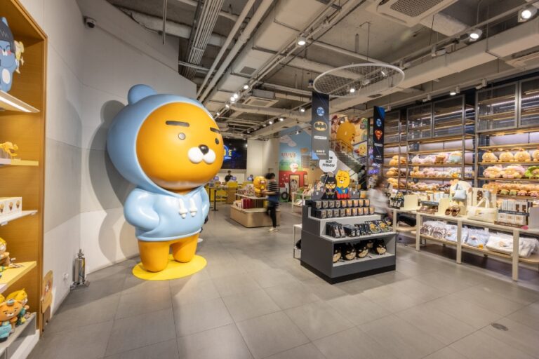 [예스키즈존] 카카오프렌즈 홍대 플래그십 스토어