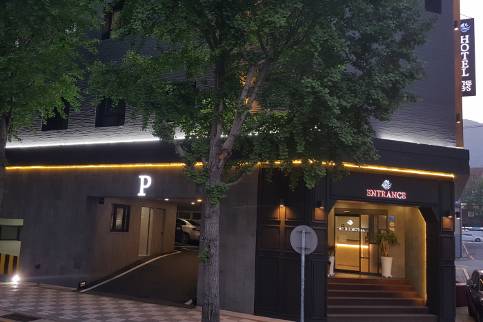 [예스키즈존] 더 비에스 호텔