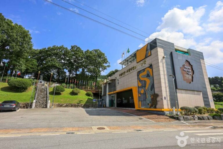 [예스키즈존] 지평지구전투전적비