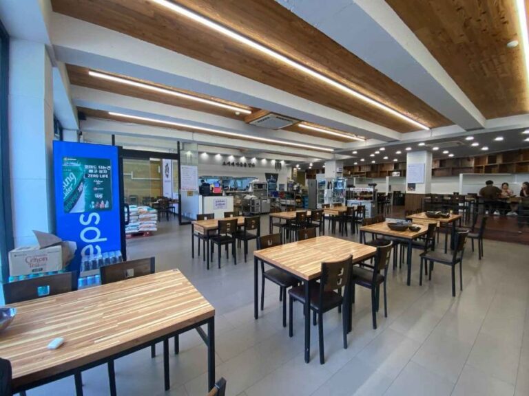 [예스키즈존] 조마담칼국수