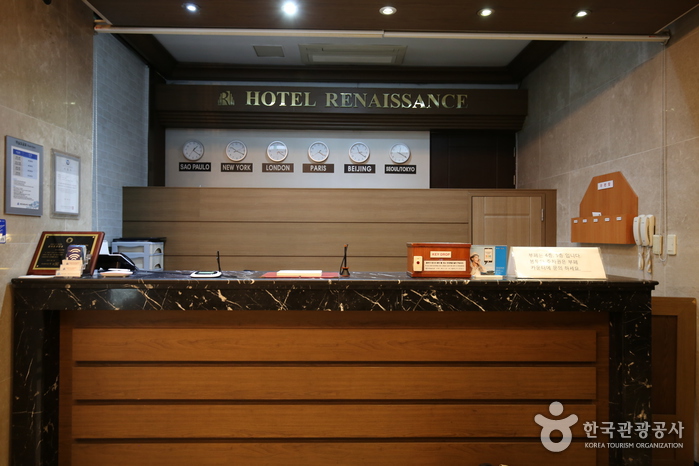 [예스키즈존] 르네상스호텔