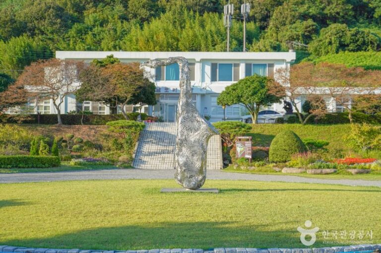 [예스키즈존] 남포미술관
