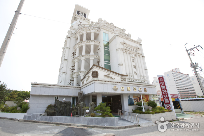 [예스키즈존] 오페라모텔