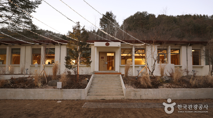 [예스키즈존] 오월학교